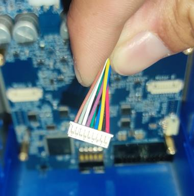 Connect Motor Wheel Connector to the MCB middle pic 1
